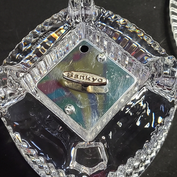 SOLD Crystal music box and picture frame - Picture 6 of 9